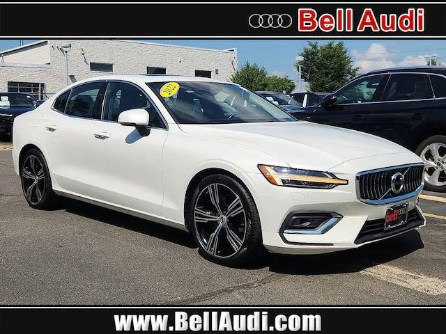 2022 Volvo S60 Inscription FWD photo