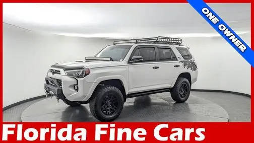 2021 Toyota 4Runner Venture 4WD photo