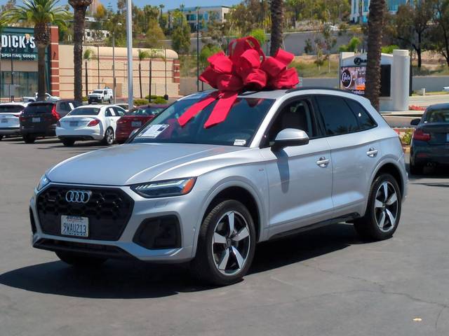 2022 Audi Q5 S line Prestige AWD photo