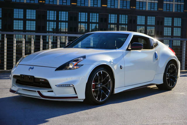 2015 Nissan 370Z NISMO RWD photo