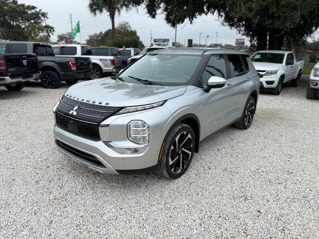 2022 Mitsubishi Outlander SE FWD photo