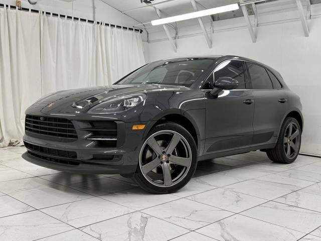 2021 Porsche Macan AWD photo
