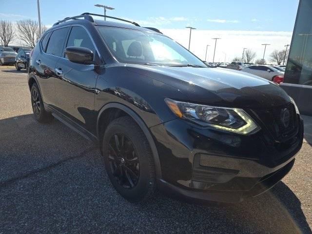 2018 Nissan Rogue SV FWD photo