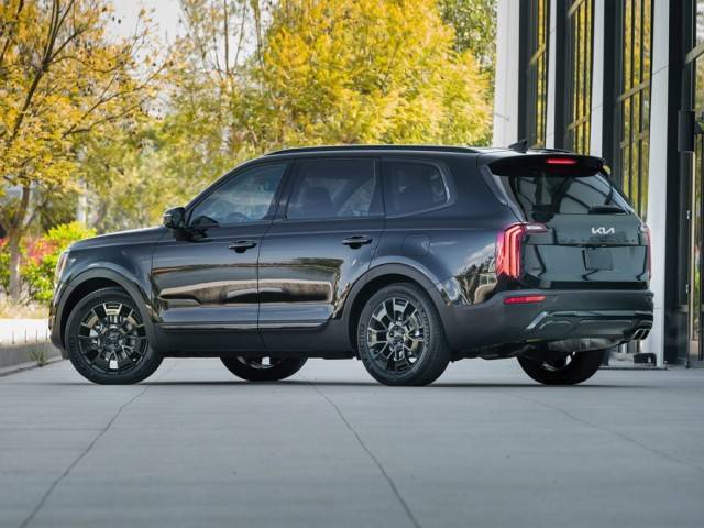 2022 Kia Telluride S FWD photo