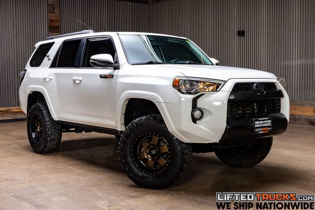2017 Toyota 4Runner SR5 Premium 4WD photo