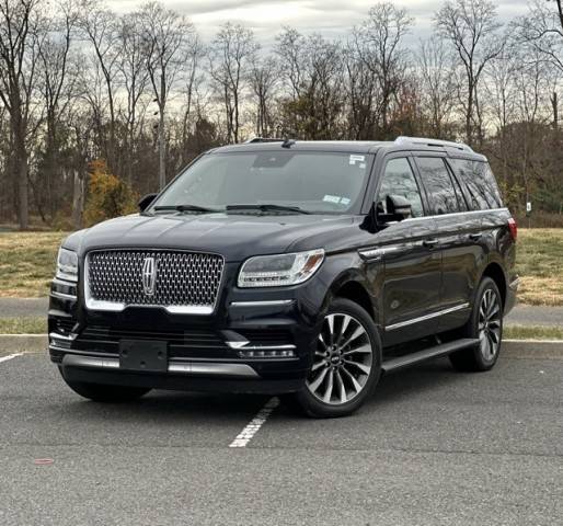 2021 Lincoln Navigator Reserve 4WD photo