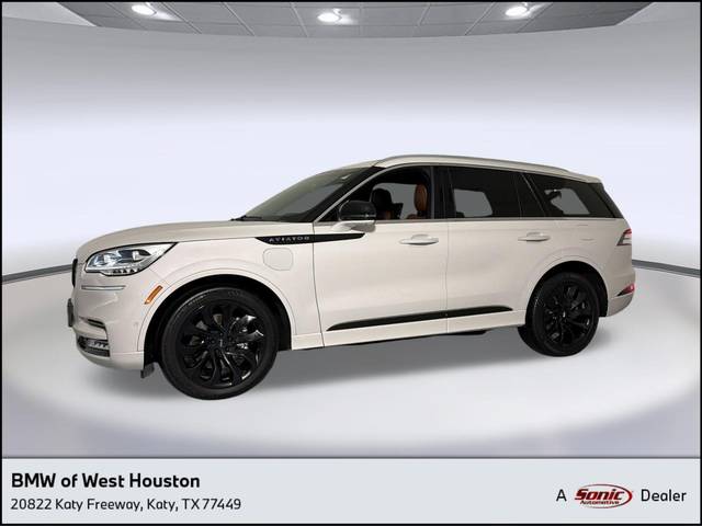 2022 Lincoln Aviator Grand Touring AWD photo