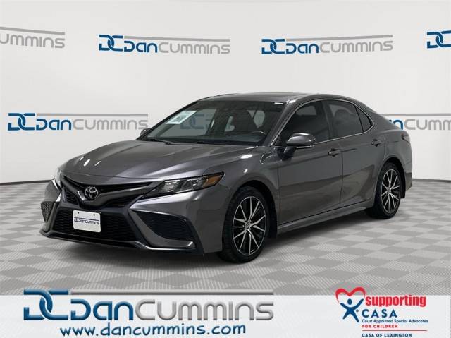 2022 Toyota Camry SE FWD photo