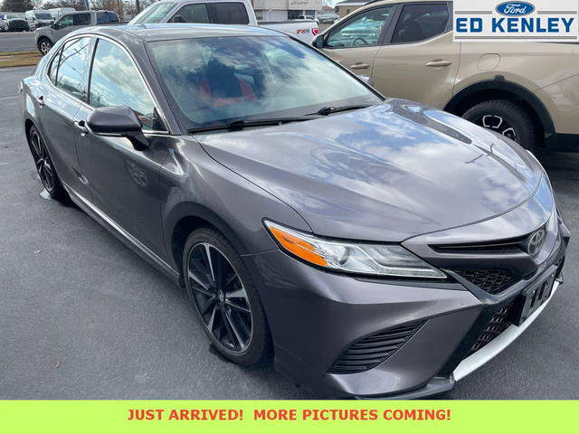 2020 Toyota Camry XSE FWD photo