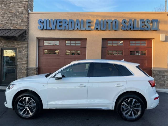 2022 Audi Q5 S line Premium AWD photo