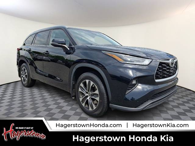 2021 Toyota Highlander XLE AWD photo