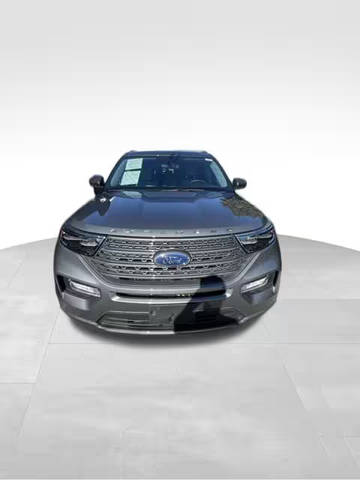 2021 Ford Explorer XLT 4WD photo