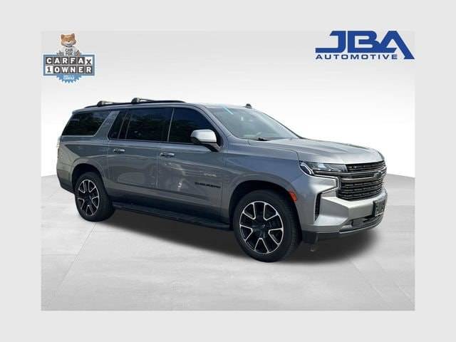 2021 Chevrolet Suburban RST 4WD photo