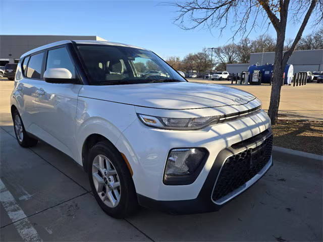 2022 Kia Soul LX FWD photo