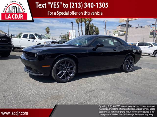 2021 Dodge Challenger SXT RWD photo