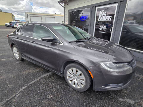 2016 Chrysler 200 LX FWD photo