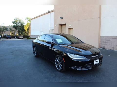 2015 Chrysler 200 S FWD photo