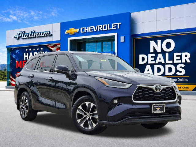 2021 Toyota Highlander XLE FWD photo