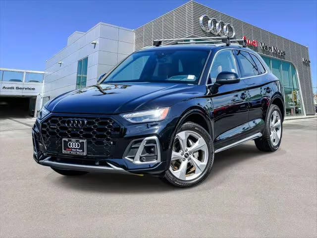 2022 Audi Q5 S line Prestige AWD photo