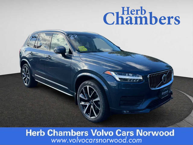2022 Volvo XC90 Momentum AWD photo