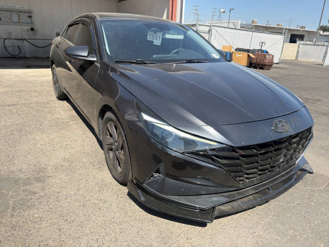 2022 Hyundai Elantra SEL FWD photo