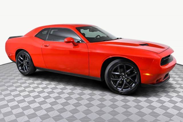 2019 Dodge Challenger SXT RWD photo