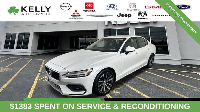 2021 Volvo S60 Momentum AWD photo