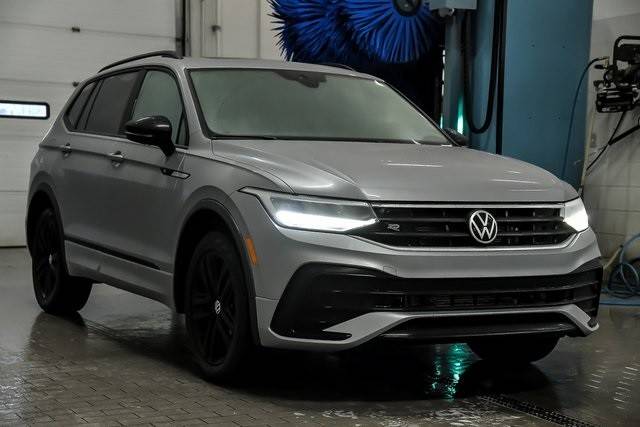 2022 Volkswagen Tiguan SE R-Line Black AWD photo