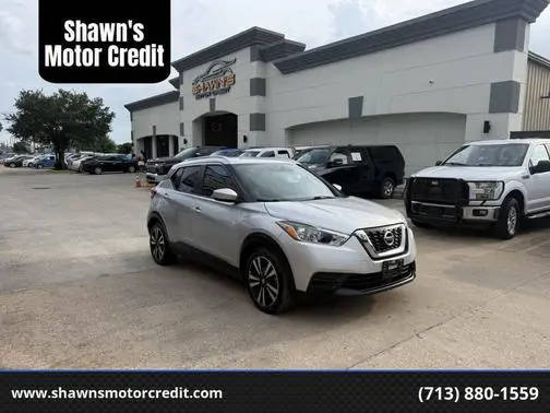 2020 Nissan Kicks SV FWD photo