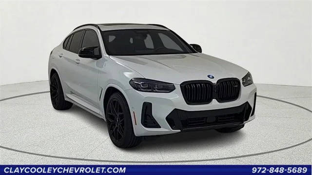 2022 BMW X4 M40i AWD photo