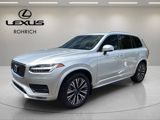 2022 Volvo XC90 Momentum AWD photo