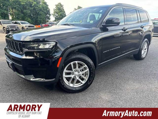 2021 Jeep Grand Cherokee L Laredo 4WD photo