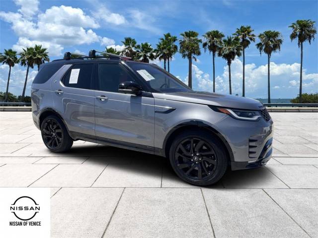 2022 Land Rover Discovery S R-Dynamic 4WD photo