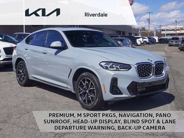 2022 BMW X4 xDrive30i AWD photo