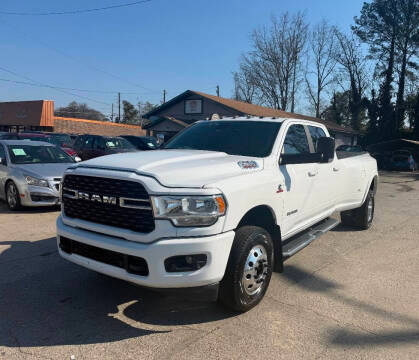 2022 Ram 3500 Big Horn 4WD photo