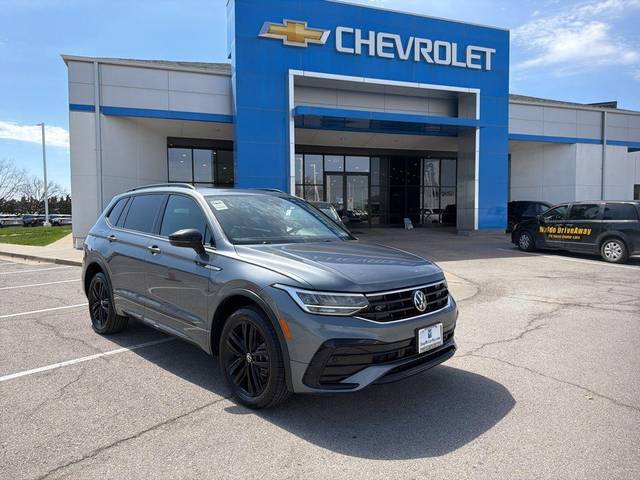 2022 Volkswagen Tiguan SE R-Line Black AWD photo
