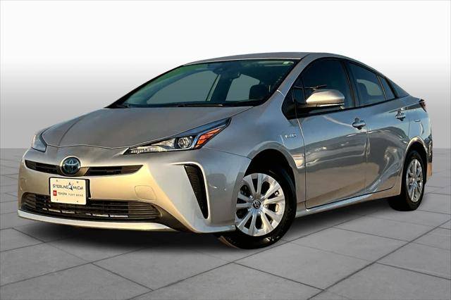 2022 Toyota Prius L Eco FWD photo