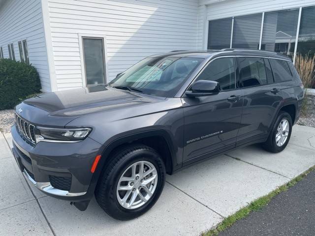 2021 Jeep Grand Cherokee L Laredo 4WD photo