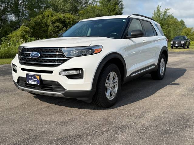 2021 Ford Explorer XLT 4WD photo