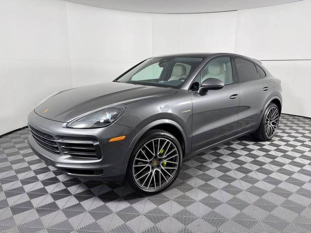 2022 Porsche Cayenne Coupe E-Hybrid AWD photo