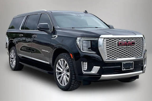 2021 GMC Yukon XL Denali 4WD photo