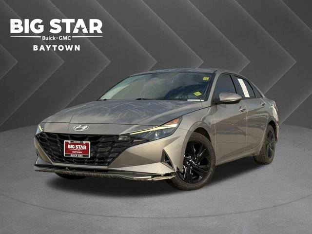 2022 Hyundai Elantra SEL FWD photo