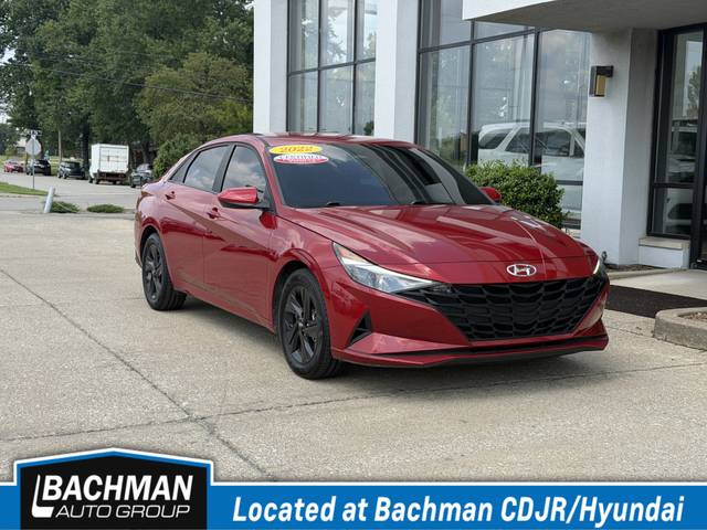 2022 Hyundai Elantra SEL FWD photo