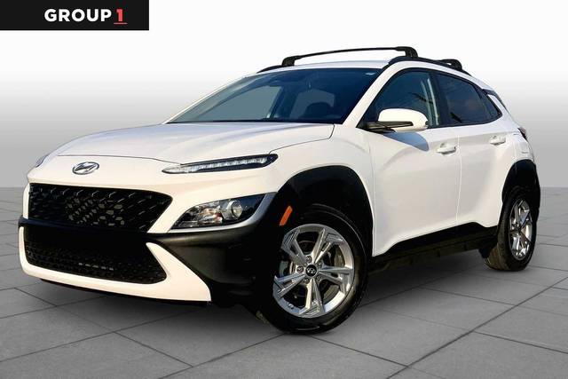 2022 Hyundai Kona SEL FWD photo