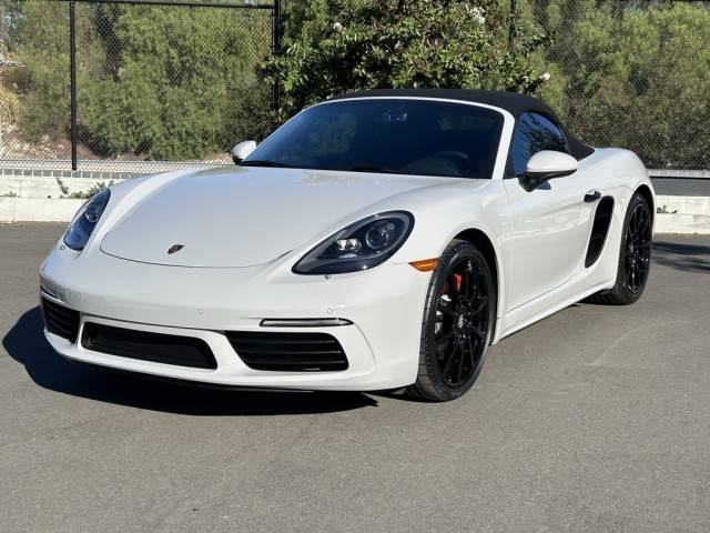 2022 Porsche Boxster S RWD photo