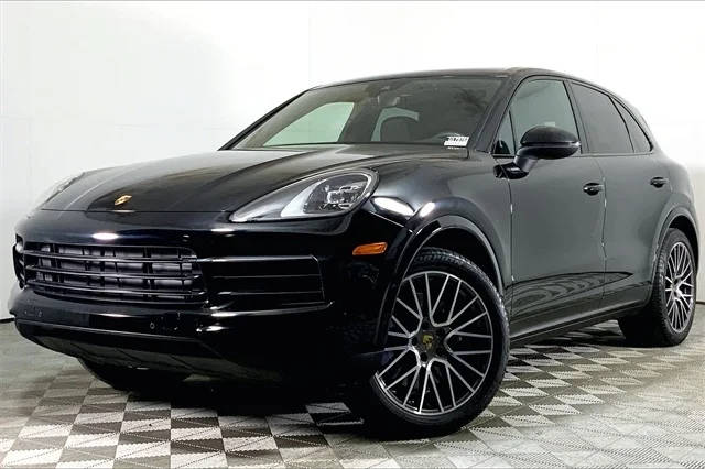 2022 Porsche Cayenne  AWD photo