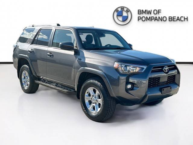 2022 Toyota 4Runner SR5 4WD photo