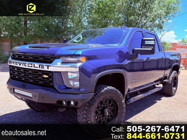 2022 Chevrolet Silverado 2500HD LT 4WD photo