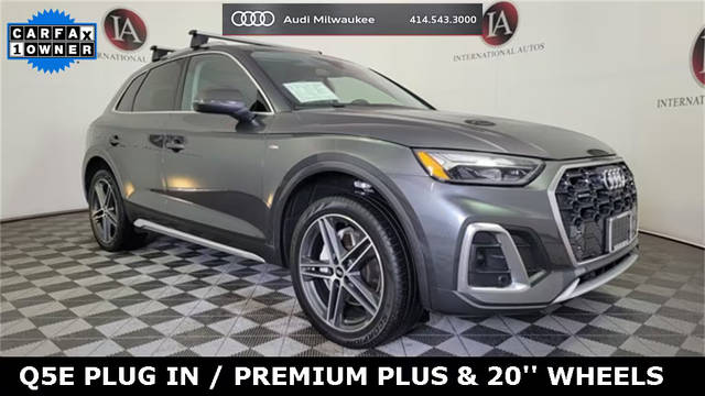 2022 Audi Q5 S line Premium Plus AWD photo