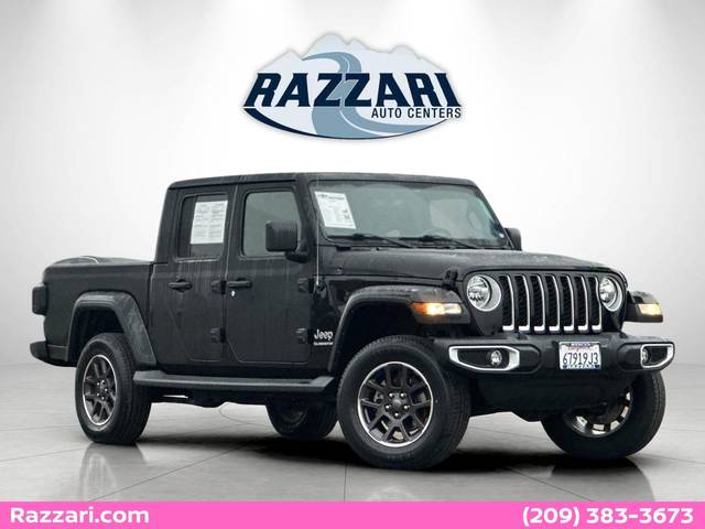 2021 Jeep Gladiator Overland 4WD photo
